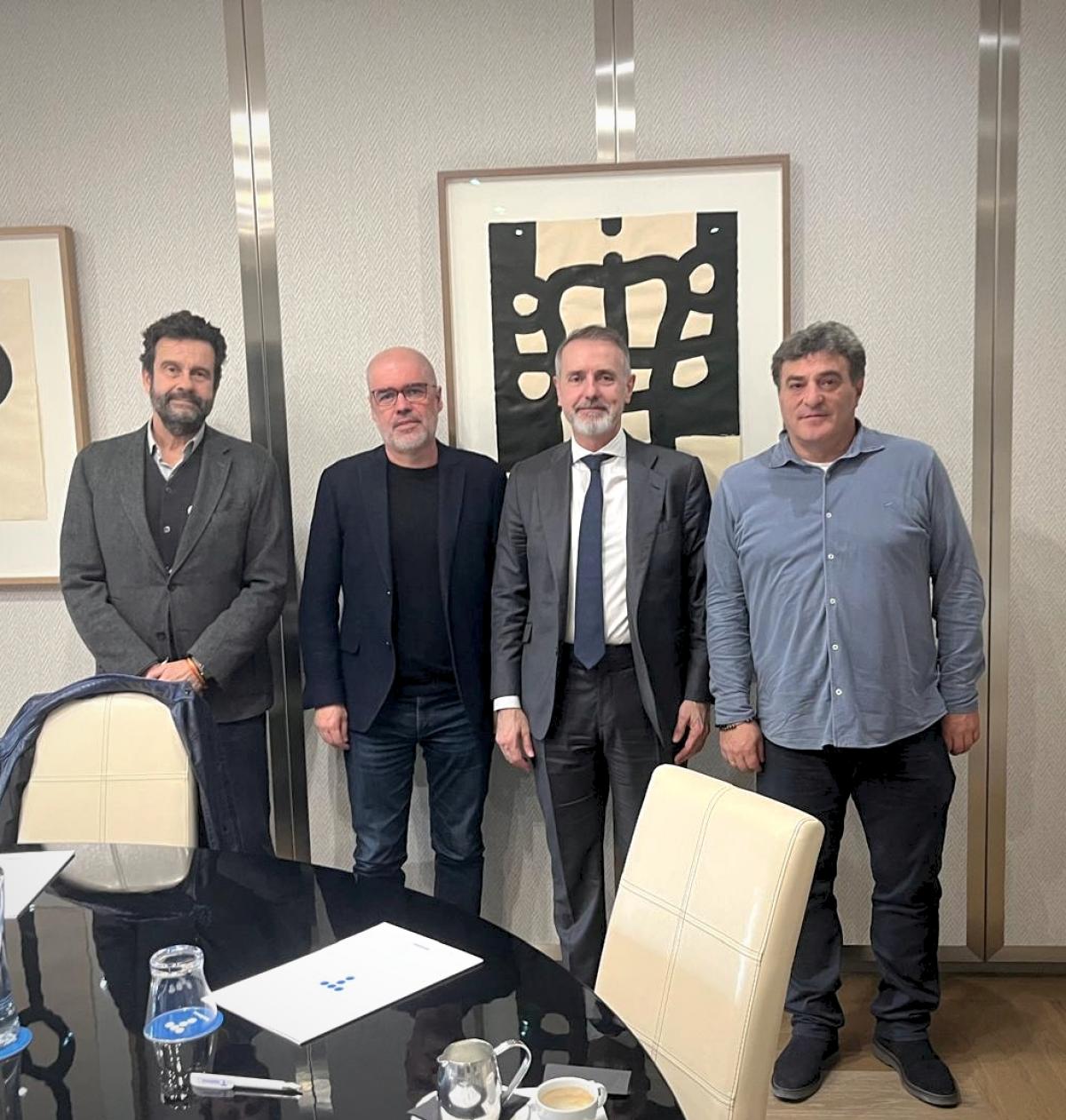 Reunión de CCOO con el presidente de Telefónica